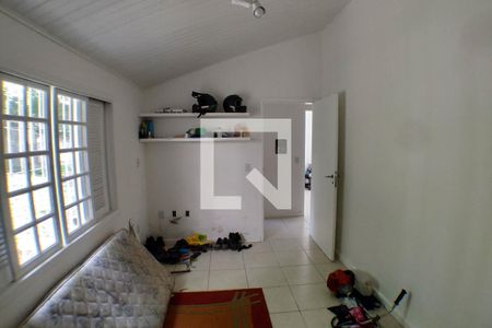 Casa à venda com 2700m², 6 quartos e 3 vagas Casa à venda com 2700m², 6 quartos e 3 vagasQuarto casa 2