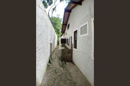 Casa à venda com 2700m², 6 quartos e 3 vagas Casa à venda com 2700m², 6 quartos e 3 vagasarea serviço