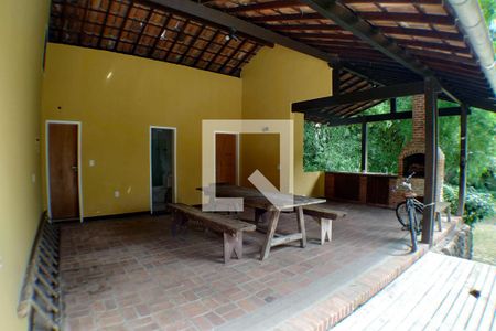 Casa à venda com 2700m², 6 quartos e 3 vagas Casa à venda com 2700m², 6 quartos e 3 vagasChurrasqueira