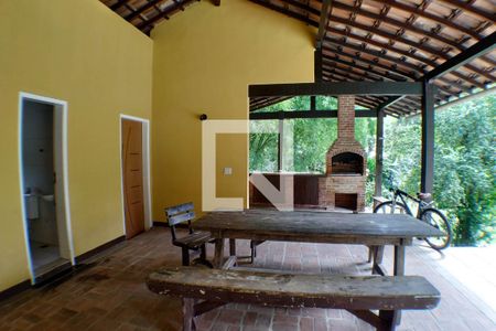 Casa à venda com 2700m², 6 quartos e 3 vagas Casa à venda com 2700m², 6 quartos e 3 vagasChurrasqueira