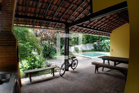 Casa à venda com 2700m², 6 quartos e 3 vagas Casa à venda com 2700m², 6 quartos e 3 vagasChurrasqueira