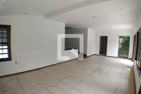 Sala 1 de casa para alugar com 6 quartos, 2700m² em Maceió, Niterói