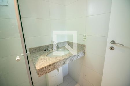 Apartamento para alugar com 138m², 2 quartos e 2 vagas Apartamento para alugar com 138m², 2 quartos e 2 vagasBanheiro