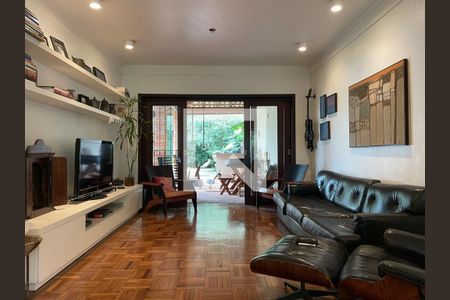 Casa à venda com 4 quartos, 600m² em Vila Morumbi, São Paulo