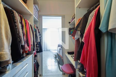 Apartamento à venda com 92m², 2 quartos e 2 vagasCloset 