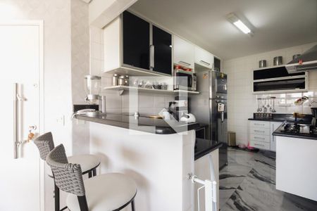 Apartamento à venda com 92m², 2 quartos e 2 vagasCozinha 