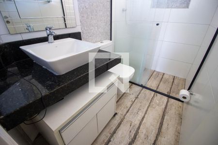 Apartamento para alugar com 57m², 2 quartos e 1 vagaBanheiro 