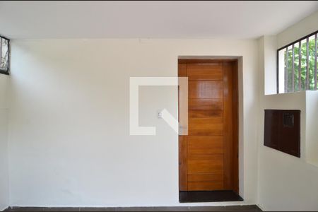 Casa à venda com 160m², 2 quartos e 2 vagasHall de Entrada