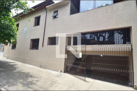 Casa à venda com 160m², 2 quartos e 2 vagasFachada