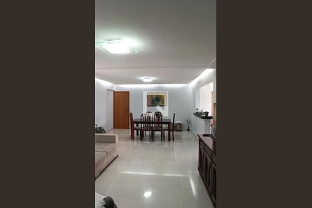 Apartamento à venda com 140m², 3 quartos e 3 vagas Apartamento à venda com 140m², 3 quartos e 3 vagasSala