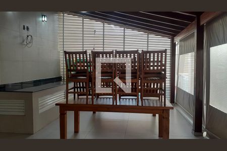 Apartamento à venda com 140m², 3 quartos e 3 vagas Apartamento à venda com 140m², 3 quartos e 3 vagasChurrasqueira