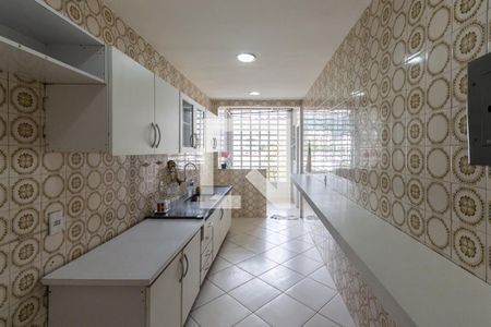 Apartamento à venda com 120m², 2 quartos e 1 vagaCozinha