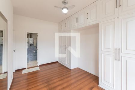 Apartamento à venda com 120m², 2 quartos e 1 vagaSuíte