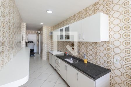 Apartamento à venda com 120m², 2 quartos e 1 vagaCozinha