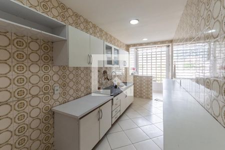 Apartamento à venda com 120m², 2 quartos e 1 vagaCozinha