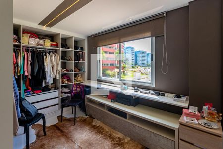 Apartamento à venda com 166m², 3 quartos e 3 vagas Apartamento à venda com 166m², 3 quartos e 3 vagasCloset da suíte 2