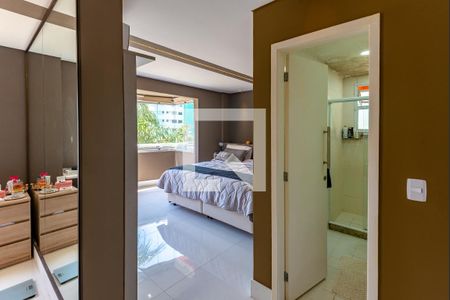 Apartamento à venda com 166m², 3 quartos e 3 vagas Apartamento à venda com 166m², 3 quartos e 3 vagasQuarto 2 - Suíte