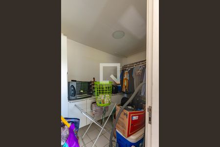 Apartamento à venda com 166m², 3 quartos e 3 vagas Apartamento à venda com 166m², 3 quartos e 3 vagasÁrea de Serviço