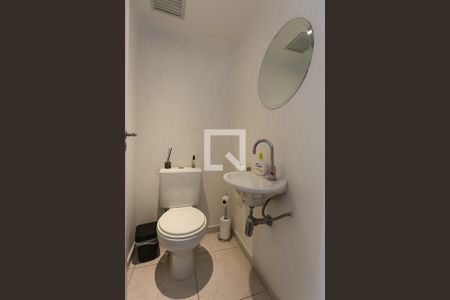Lavabo de apartamento para alugar com 3 quartos, 129m² em Paraíso do Morumbi, São Paulo