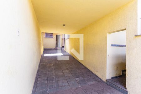 Casa à venda com 300m², 3 quartos e 3 vagasGaragem