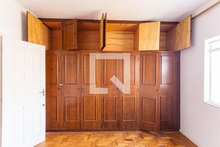 Casa à venda com 300m², 3 quartos e 3 vagasArmário do Quarto 2