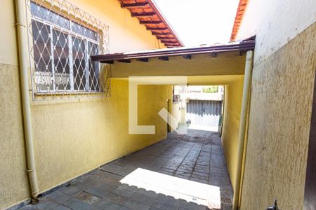 Casa à venda com 300m², 3 quartos e 3 vagasGaragem