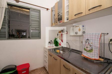 Casa à venda com 73m², 2 quartos e 2 vagas Casa à venda com 73m², 2 quartos e 2 vagasCozinha