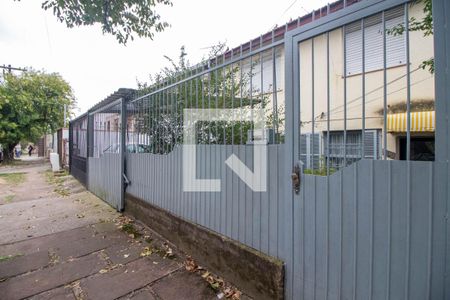Casa à venda com 73m², 2 quartos e 2 vagas Casa à venda com 73m², 2 quartos e 2 vagasFachada
