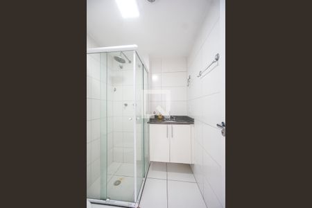 Apartamento à venda com 56m², 2 quartos e 1 vaga Apartamento à venda com 56m², 2 quartos e 1 vagaBanheiro social