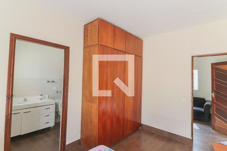 Quarto 1 Suite de kitnet/studio para alugar com 4 quartos, 130m² em Vila Indiana, São Paulo