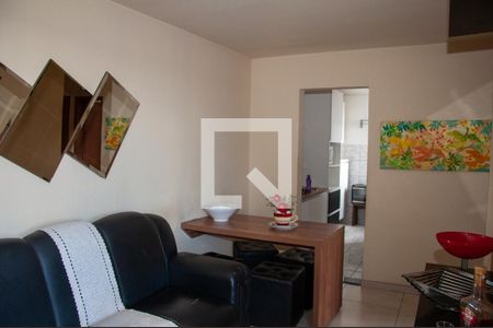 Sala de apartamento à venda com 2 quartos, 47m² em Chácaras Reunidas Santa Terezinha, Contagem
