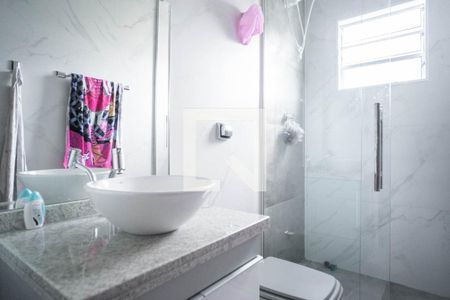 Casa à venda com 110m², 3 quartos e 2 vagasBanheiro 2