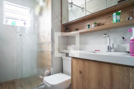 Casa à venda com 110m², 3 quartos e 2 vagasBanheiro da Suíte