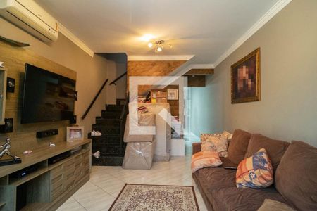 Casa à venda com 110m², 3 quartos e 2 vagasSala