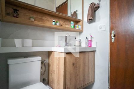 Casa à venda com 110m², 3 quartos e 2 vagasBanheiro da Suíte