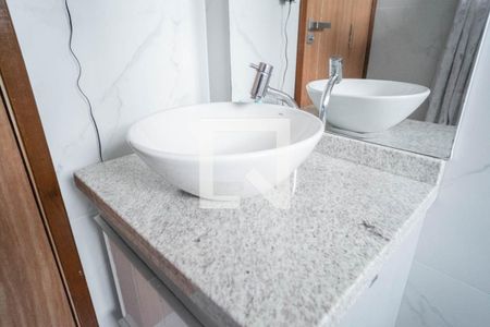 Casa à venda com 110m², 3 quartos e 2 vagasBanheiro 2