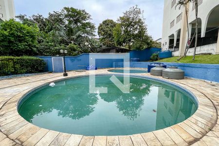 Apartamento à venda com 60m², 2 quartos e 1 vagaÁrea comum - Piscina