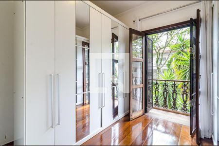 Casa para alugar com 376m², 4 quartos e 1 vagaSuíte 4