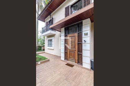Casa para alugar com 376m², 4 quartos e 1 vagaFachada
