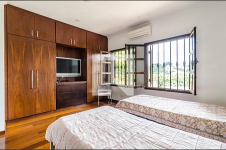 Casa para alugar com 376m², 4 quartos e 1 vagaSuíte 2