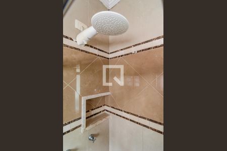 Casa para alugar com 376m², 4 quartos e 1 vagaBanheiro das suítes 3 e 4