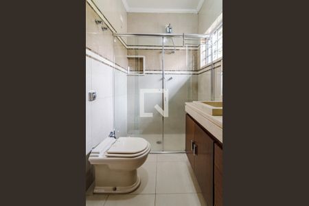 Casa para alugar com 376m², 4 quartos e 1 vagaBanheiro da suíte 1