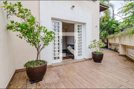 Casa para alugar com 376m², 4 quartos e 1 vagaVaranda