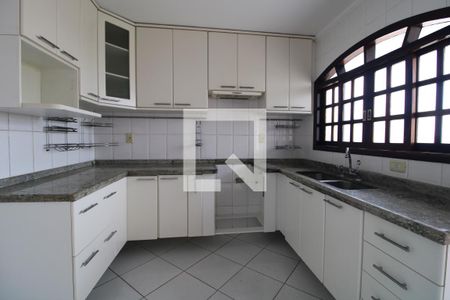 Casa à venda com 217m², 3 quartos e 6 vagasCozinha