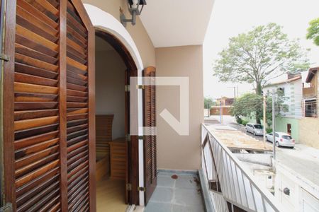 Casa à venda com 217m², 3 quartos e 6 vagasVaranda da suíte