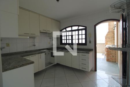Casa à venda com 217m², 3 quartos e 6 vagasCozinha