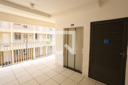 Apartamento à venda com 40m², 2 quartos e sem vagaHall de entrada/Elevador