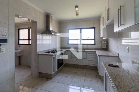 Apartamento à venda com 141m², 3 quartos e 2 vagas Apartamento à venda com 141m², 3 quartos e 2 vagasCozinha