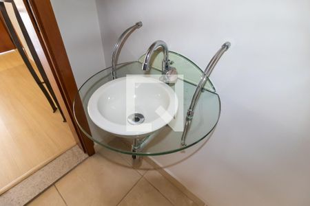 Apartamento à venda com 141m², 3 quartos e 2 vagas Apartamento à venda com 141m², 3 quartos e 2 vagasLavabo