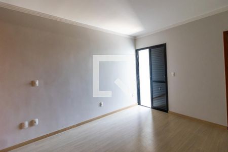 Apartamento à venda com 141m², 3 quartos e 2 vagas Apartamento à venda com 141m², 3 quartos e 2 vagasSuíte